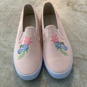 American Eagle Pink Embroidered Slip On Sneakers